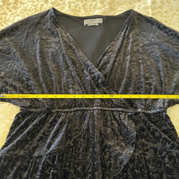 Anthropologie Black Burnout Velvet Top - Picture 6 of 9